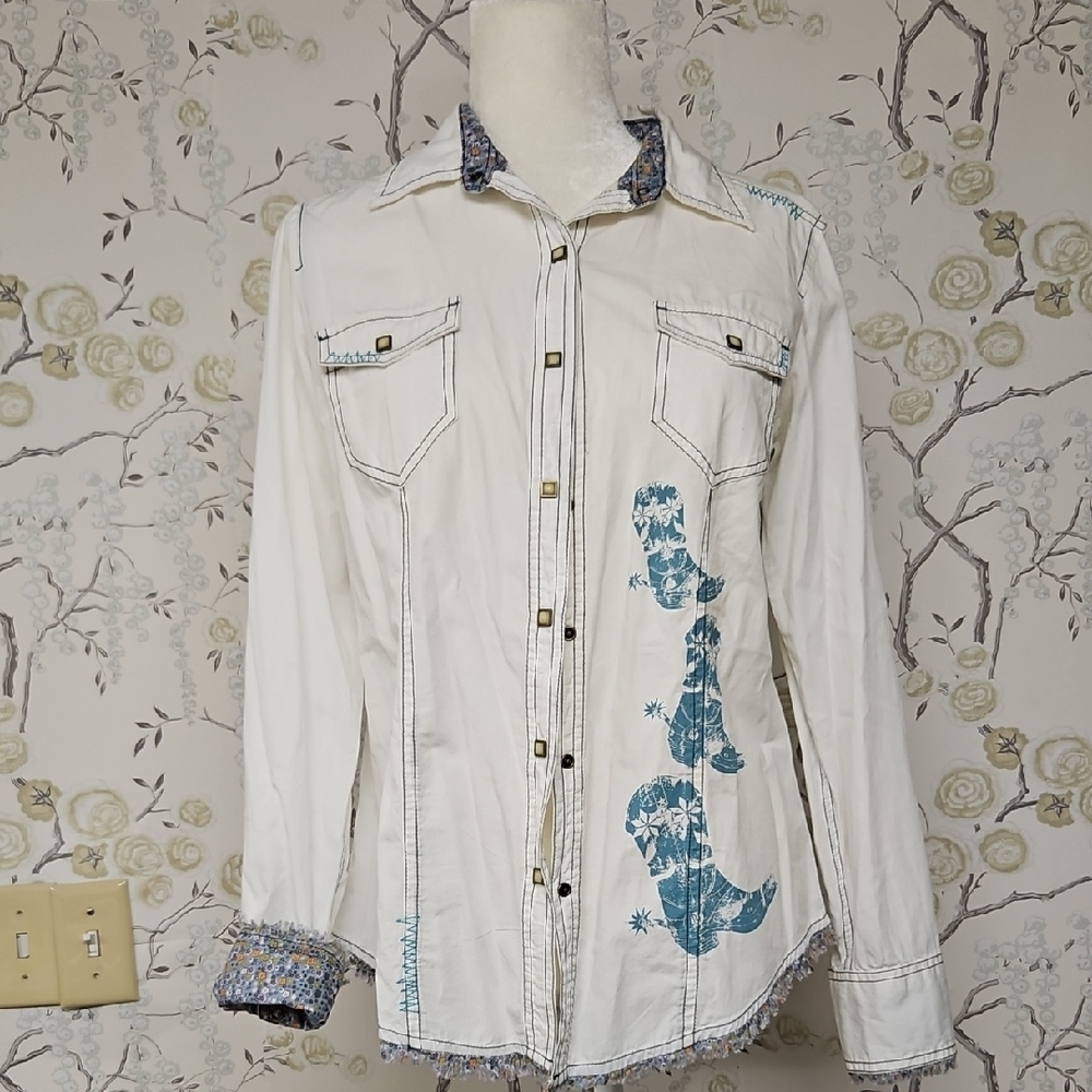 BARN FLY TRADING White Button-Up Shirt with Blue Floral Design Snaps And Details